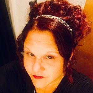 Meet your Posher, Tina